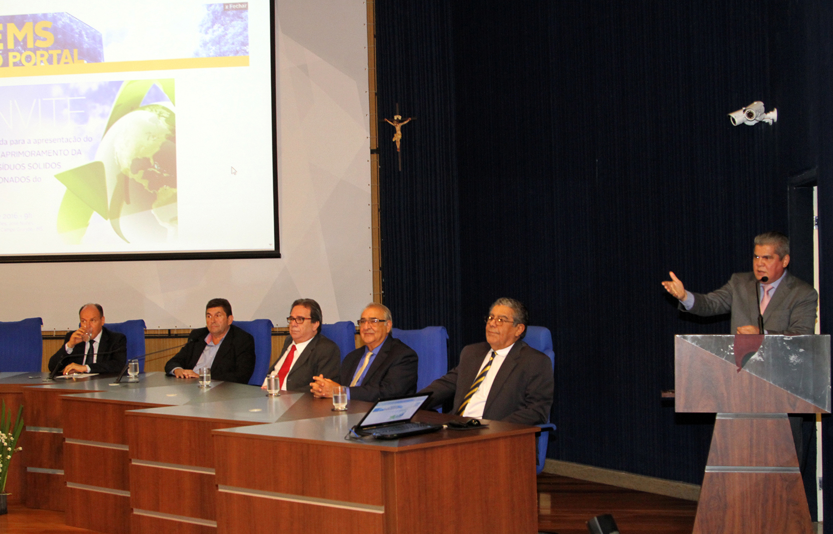 TCE-MS reúne prefeitos e propõe “Programa de Aprimoramento da Gestão de Resíduos Sólidos” para melhoria da qualidade de vida da sociedade