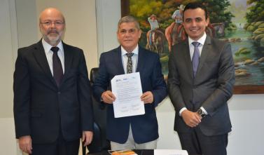TCE-MS investe em parceria com Institutos de Direito Administrativo para a capacitação de servidores