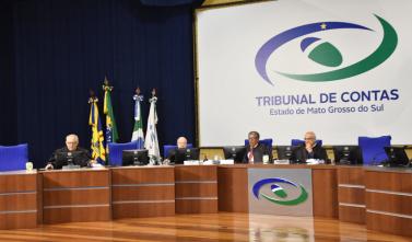 Última sessão de outubro julga 28 contas públicas